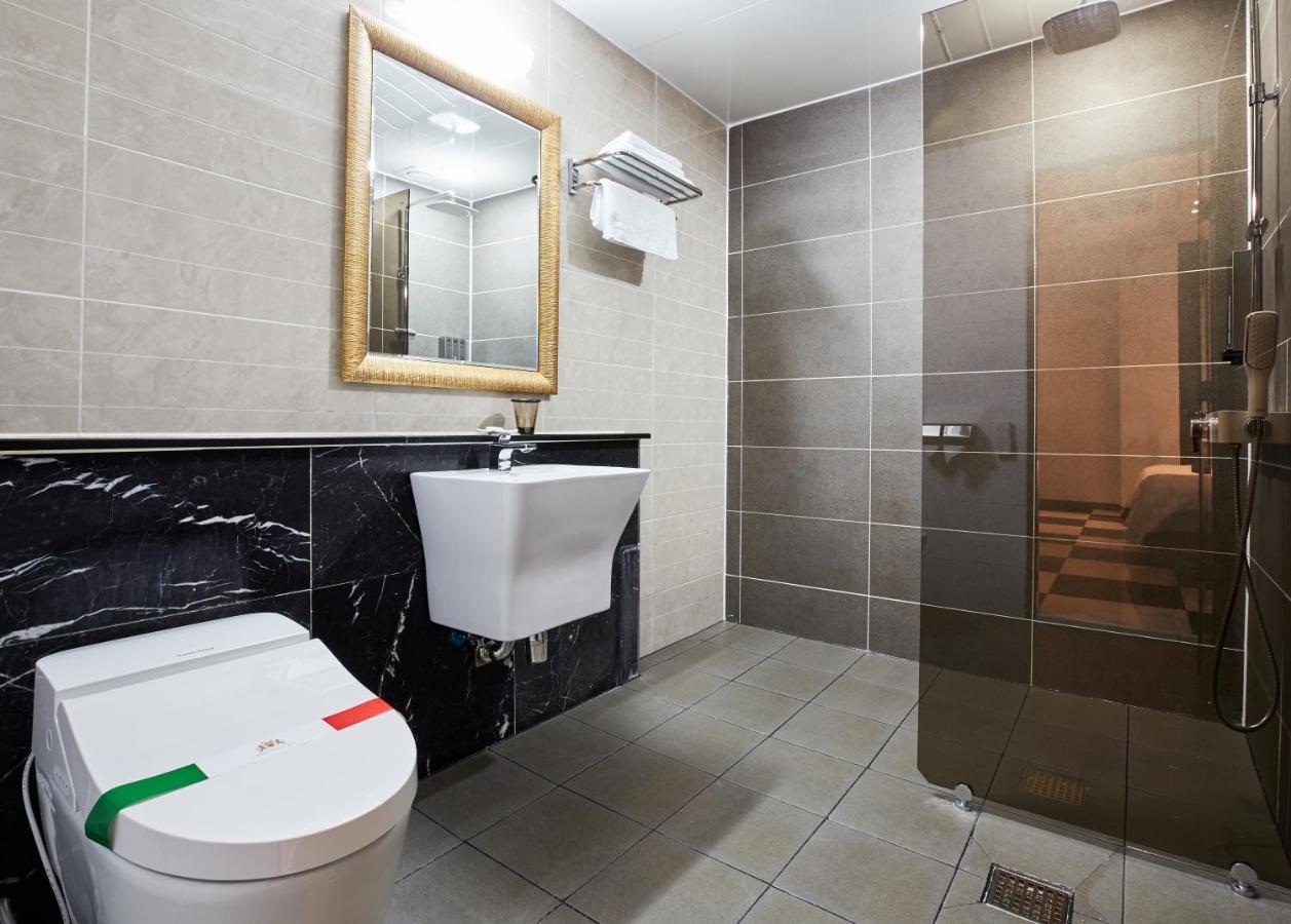 Noble Stay Hotel Кванджу Экстерьер фото